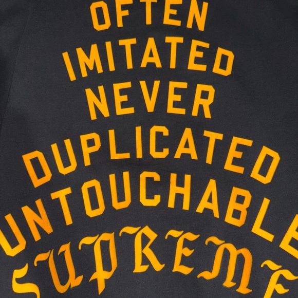 2023
Supreme Team Flocked Hooded Sweatshirt 'Black' - Picture 7 of 10